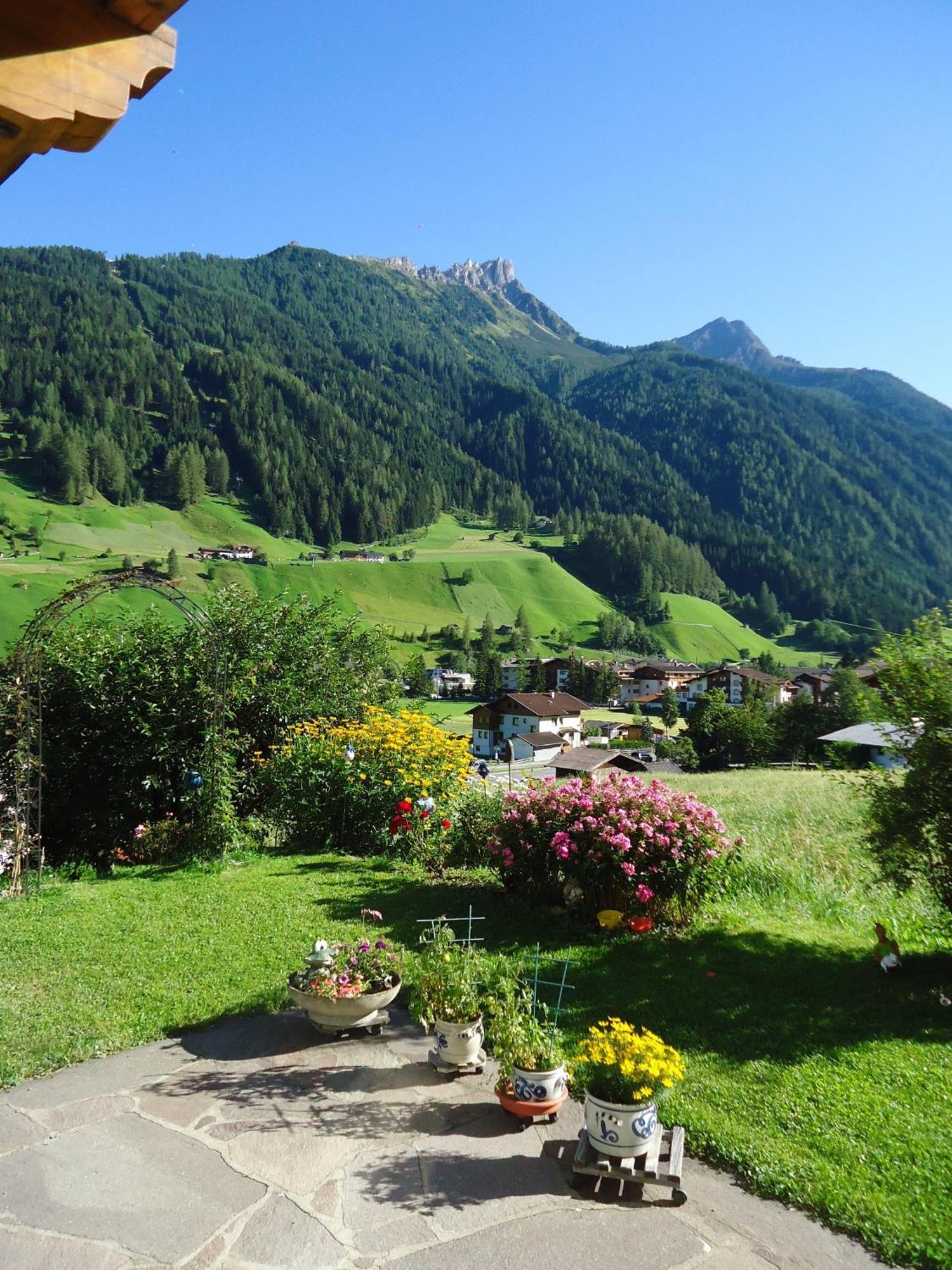 Hotel Josefinenhof Neustift im Stubaital Exterior foto